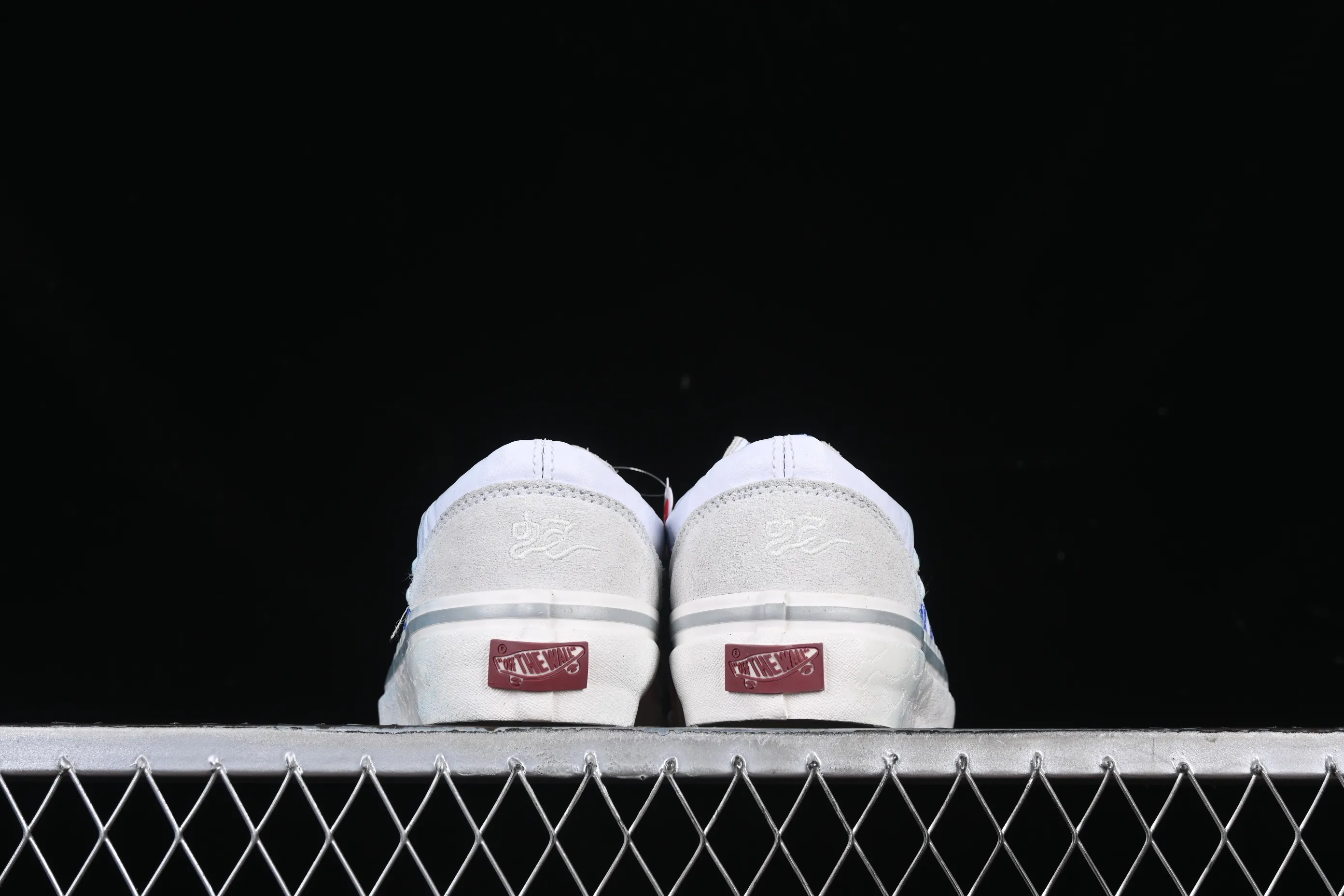 All categories Vans Vans series Vans Low Vans low-top Vans Old Skool Year of the Snake limited low-top casual sneakers VN000D57CDA